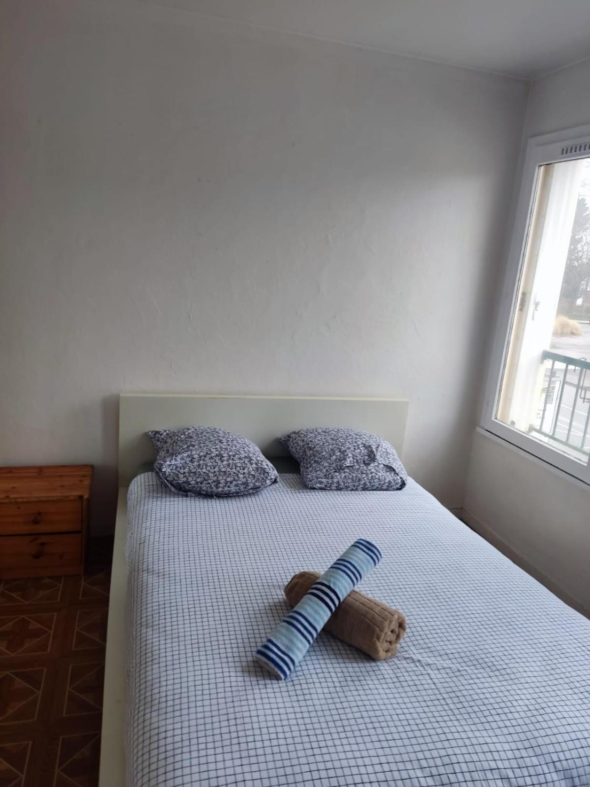 Maison De Ville 102M2 3 Chambres Montigny-le-Bretonneux Dış mekan fotoğraf