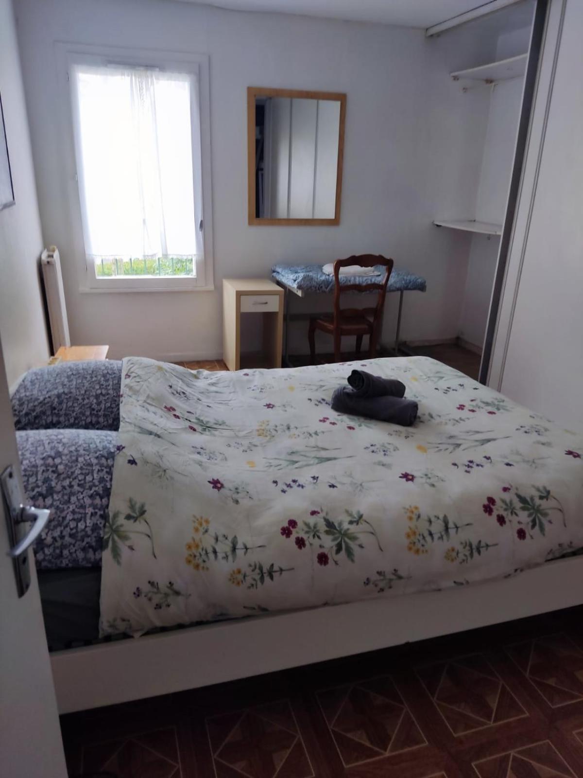 Maison De Ville 102M2 3 Chambres Montigny-le-Bretonneux Dış mekan fotoğraf
