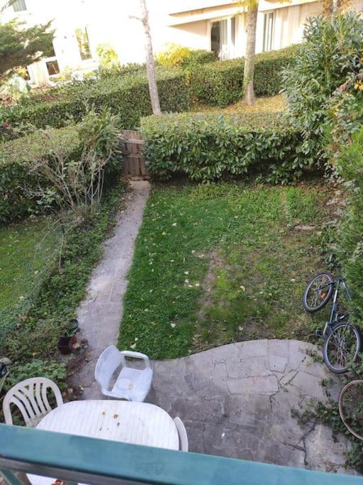 Maison De Ville 102M2 3 Chambres Montigny-le-Bretonneux Dış mekan fotoğraf
