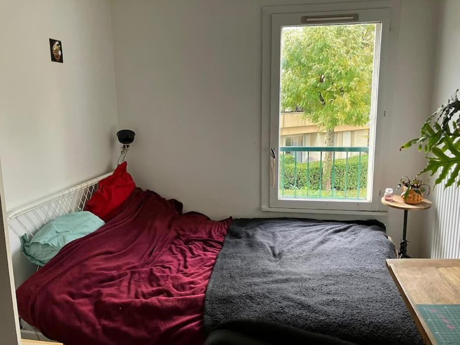 Maison De Ville 102M2 3 Chambres Montigny-le-Bretonneux Dış mekan fotoğraf
